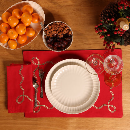 Double Scallop Holiday Placemats Set of 4