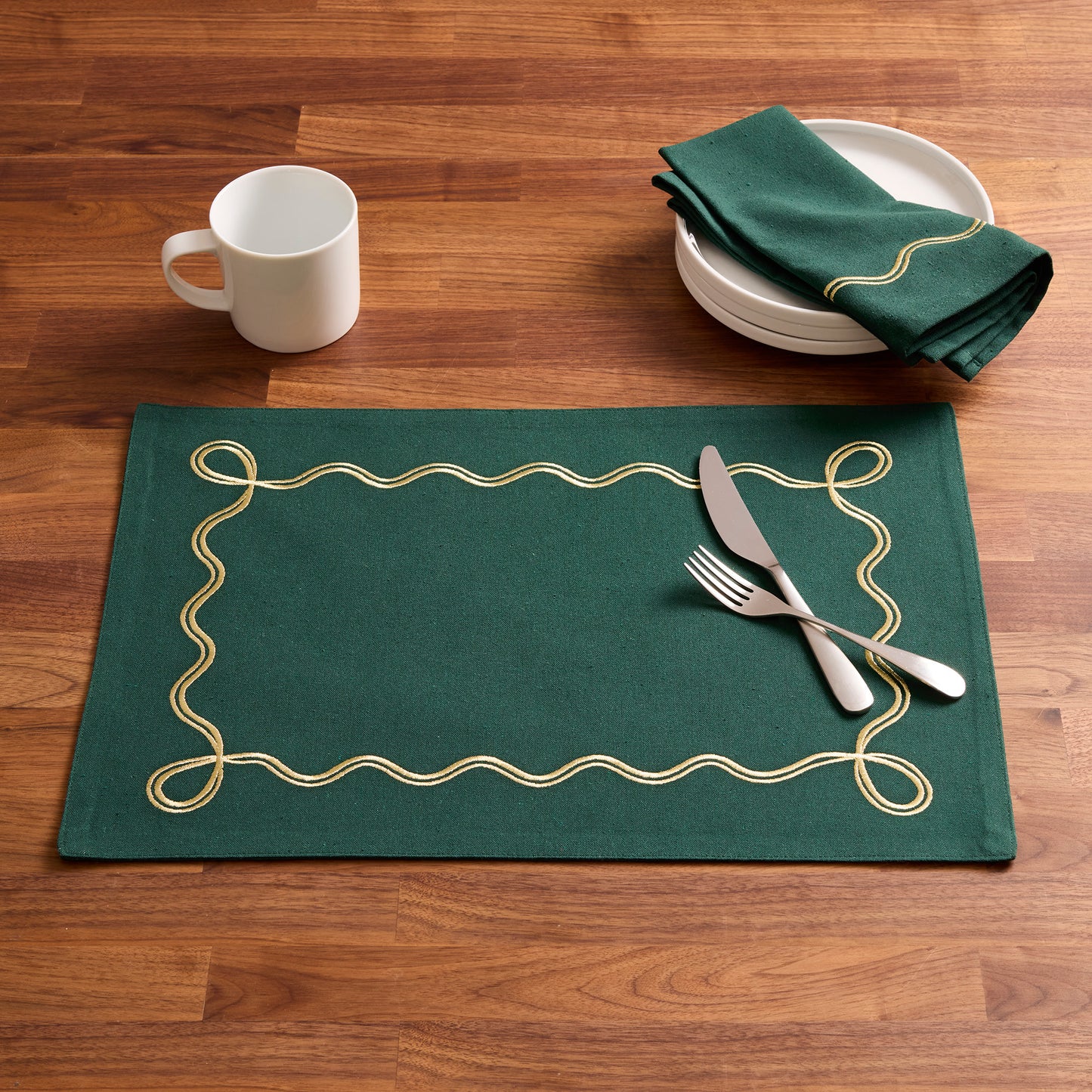 Double Scallop Holiday Placemats 4 Pack