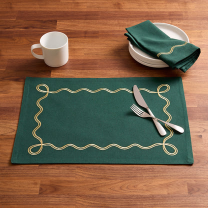 Double Scallop Holiday Placemats Set of 4